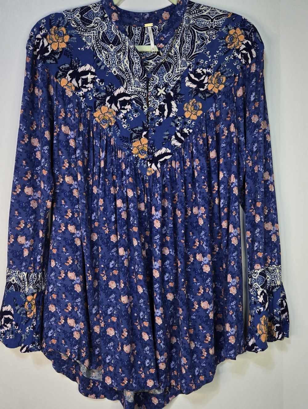 FREE PEOPLE Size XS Women’s Blue Floral Long-Sleeve Boho Peasant Tunic Top